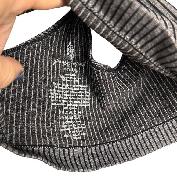 Free People Cropped Run Tank Ribbed Racerback Compression Top Women’s SZ S EUC - Picture 4 of 4